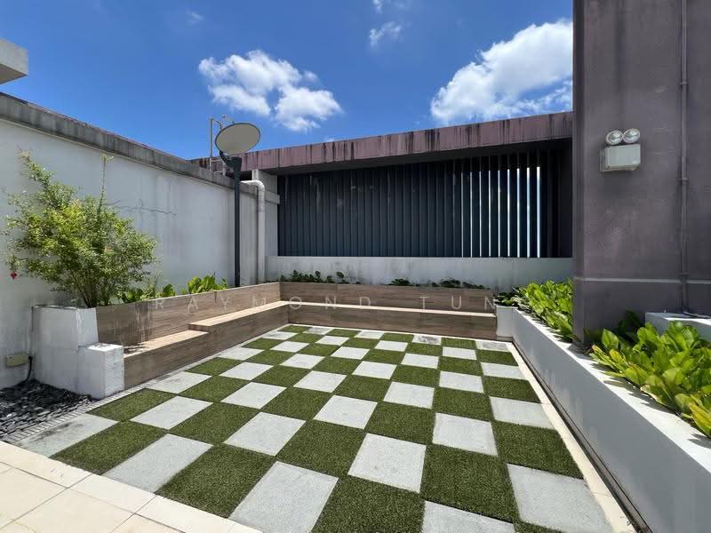 Trilive, 115 Tampines Road, Hougang / Punggol / Sengkang, Studio, 300 sqft, Condominium For Rent, by Raymond Tung, 500042175 - Roof-top facilities (Yoga Area) - PropertyGuru.com.sg