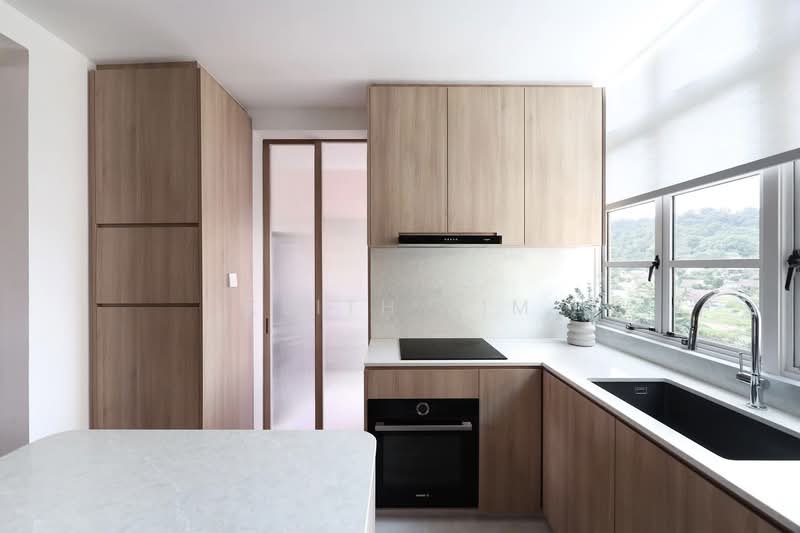 ⭐️ Spacious 3-Bed + Utility | Near Pei Hwa & MGS | Beauty World | Under $2M Condominium For Sale at S$ 1,950,000 | PropertyGuru Singapore - Kitchen