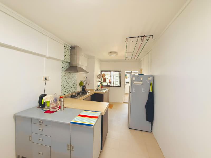 320 Ang Mo Kio Avenue 1, 320 Ang Mo Kio Avenue 1, 3 Bedrooms, 720 sqft, HDB Flat For Sale, by Kristy Kee, 500042339 - Kitchen - PropertyGuru.com.sg