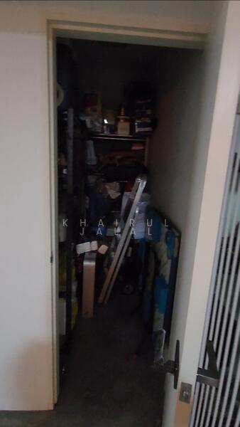 288 Tampines Street 22 HDB Flat For Sale at S$ 748,000 | PropertyGuru Singapore - Store room