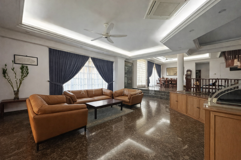 600m Walk to MRT | Regular Land | Peaceful Living| 1km MGS | Rarely Available, Within 1m to MGS | Near Amenities, 7 Bedrooms, 5,000 sqft, Detached House For Sale, by Kate 周笕簢., 500042402 - Living Room - PropertyGuru.com.sg