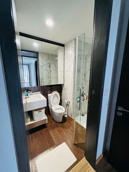 Junior Master Bathroom