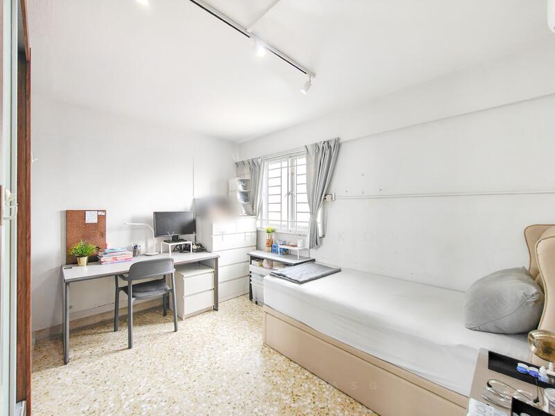 For Sale - 404 Ang Mo Kio Avenue 10