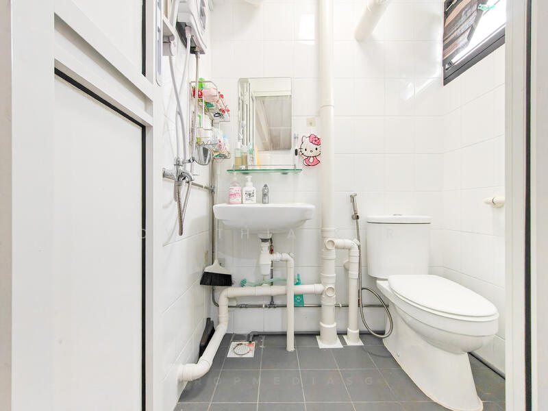 For Sale - 404 Ang Mo Kio Avenue 10