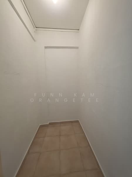 For Sale - 404 Hougang Avenue 10