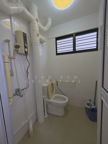 For Sale - 404 Hougang Avenue 10