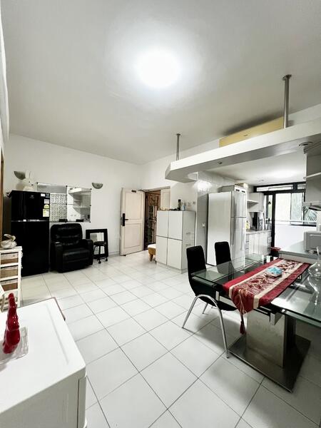 For Rent - Wilkie Apartments