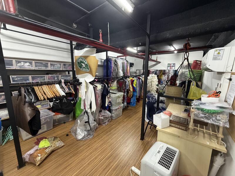 Henderson Industrial Park, 203 Henderson Road, 3,122 sqft, Light Industrial (B1) For Sale, by Lawrence Mui, 500042549 - CommercialGuru.com.sg