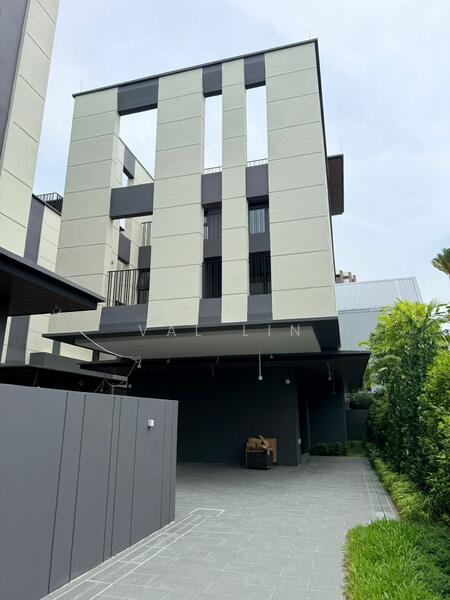 D15 Cheapest Brand New Bungalow with Lift & Pool ❤️ Cheap PSF Walking Distance to MRT, East Coast Road Upper East Coast Road Siglap Frankel, 6 Bedrooms, 8,996 sqft, Detached House For Sale, by Val Lin, 500042604 - Exterior - PropertyGuru.com.sg