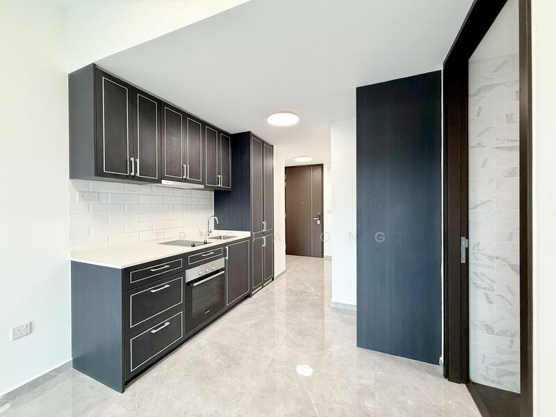 Mayfair Gardens Condominium For Sale at S$ 1,100,000 | PropertyGuru Singapore - Kitchen