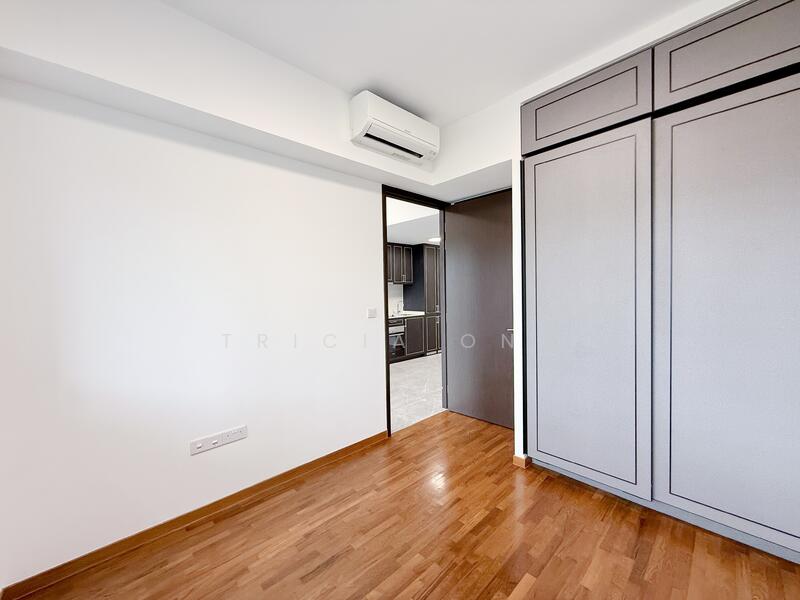 Mayfair Gardens Condominium For Sale at S$ 1,100,000 | PropertyGuru Singapore - Bedroom