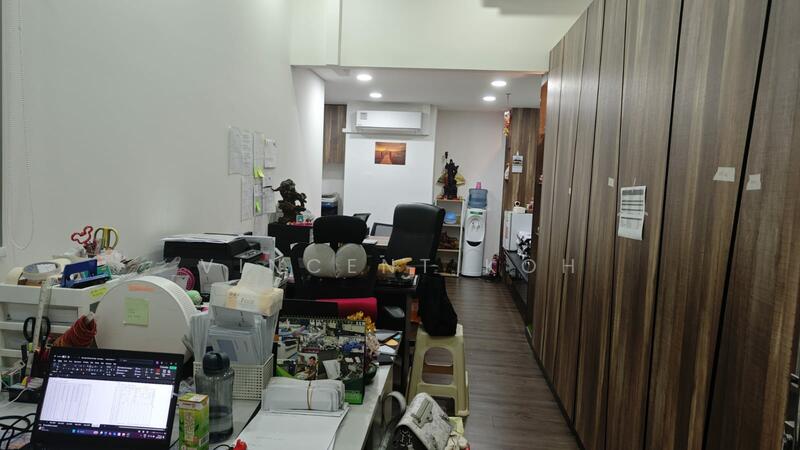 Oxley BizHub, 61 Ubi Road 1, 947 sqft, Light Industrial (B1) For Sale, by Vincent Koh, 500042715 - Interior - CommercialGuru.com.sg
