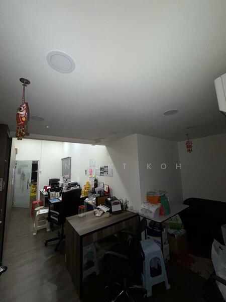 Oxley BizHub, 61 Ubi Road 1, 947 sqft, Light Industrial (B1) For Sale, by Vincent Koh, 500042715 - Interior - CommercialGuru.com.sg