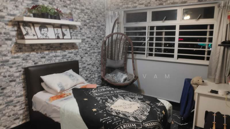 21 Teban Gardens Road, 21 Teban Gardens Road, 3 Bedrooms, 1,270 sqft, HDB Flat For Sale, by Thiru Selvam, 500042791 - Bedroom - PropertyGuru.com.sg