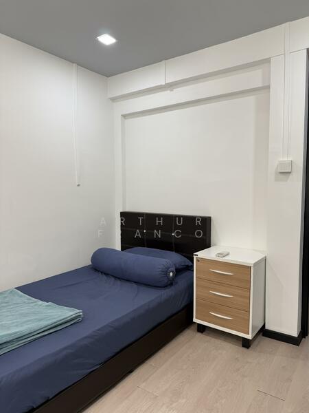 227 Lorong 8 Toa Payoh, 227 Lorong 8 Toa Payoh, Room Rental, 200 sqft, HDB Flat For Rent, by Arthur Franco, 500042831 - PropertyGuru.com.sg