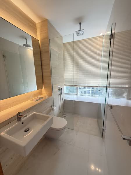 Ardmore II, 2 Ardmore Park, 5 Bedrooms, 2,024 sqft, Condominium For Rent, by Jaren Hoo, 500042932 - Bathroom - PropertyGuru.com.sg