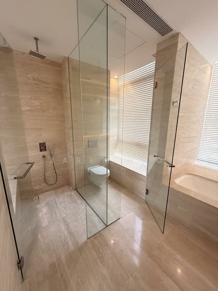 Ardmore II, 2 Ardmore Park, 5 Bedrooms, 2,024 sqft, Condominium For Rent, by Jaren Hoo, 500042932 - Master Bathroom - PropertyGuru.com.sg