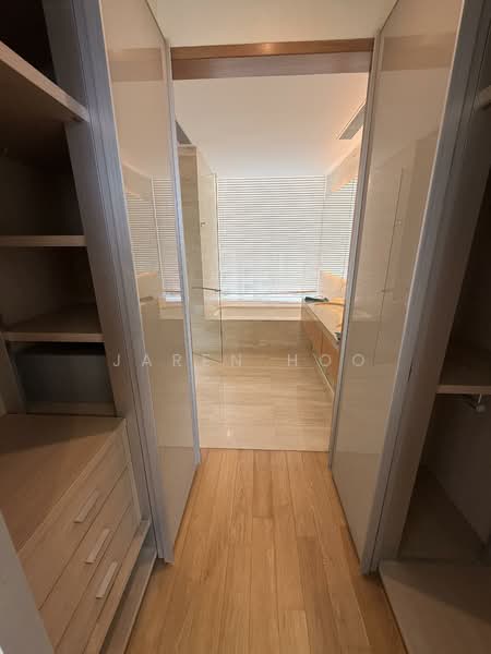 Ardmore II, 2 Ardmore Park, 5 Bedrooms, 2,024 sqft, Condominium For Rent, by Jaren Hoo, 500042932 - Walk In Wardrobe - PropertyGuru.com.sg