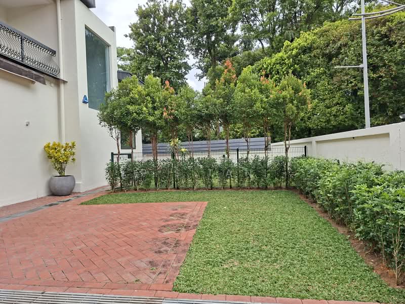 Cheng Soon Garden Bangalow House, Cheng Soon Garden, 5 Bedrooms, 3,552 sqft, Bungalow House For Rent, by P S Tan, 500042937 - Garden - PropertyGuru.com.sg