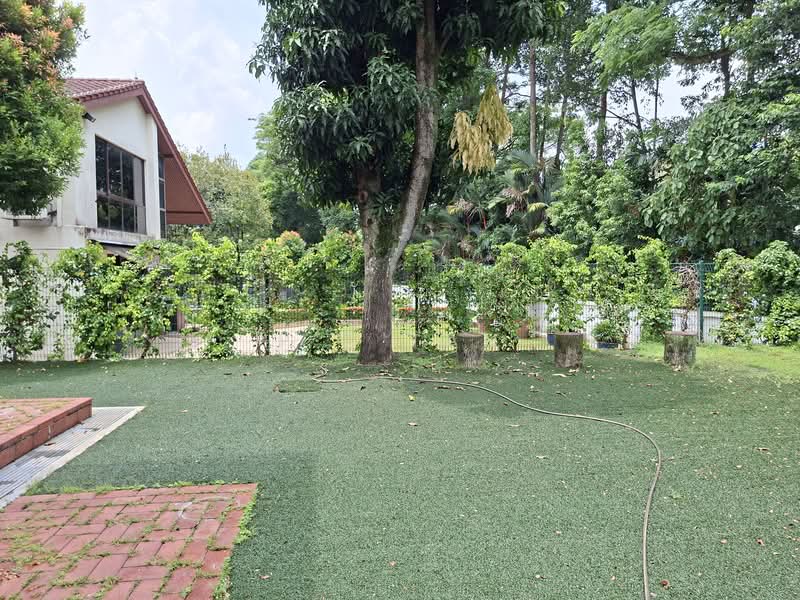 Cheng Soon Garden Bangalow House, Cheng Soon Garden, 5 Bedrooms, 3,552 sqft, Bungalow House For Rent, by P S Tan, 500042937 - Exterior - PropertyGuru.com.sg
