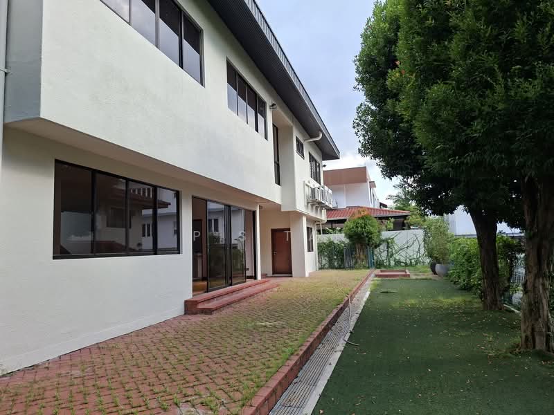Cheng Soon Garden Bangalow House, Cheng Soon Garden, 5 Bedrooms, 3,552 sqft, Bungalow House For Rent, by P S Tan, 500042937 - Exterior - PropertyGuru.com.sg
