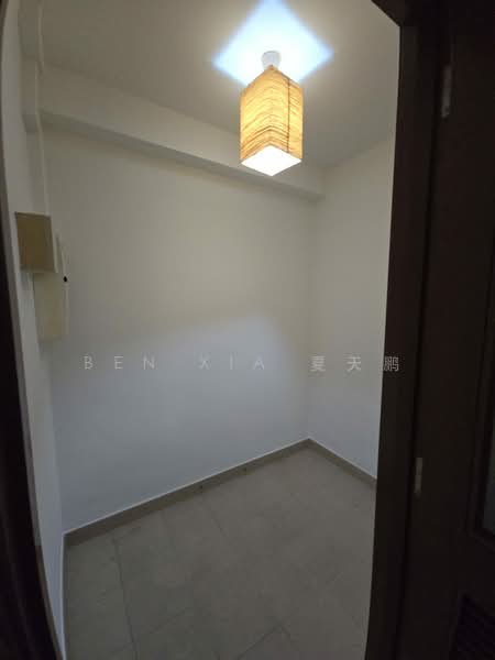 Woodsvale, 1 Woodlands Drive 72, 3 Bedrooms, 1,356 sqft, Condominium For Sale, by Ben XIA 夏天鹏, 500042968 - Interior - PropertyGuru.com.sg