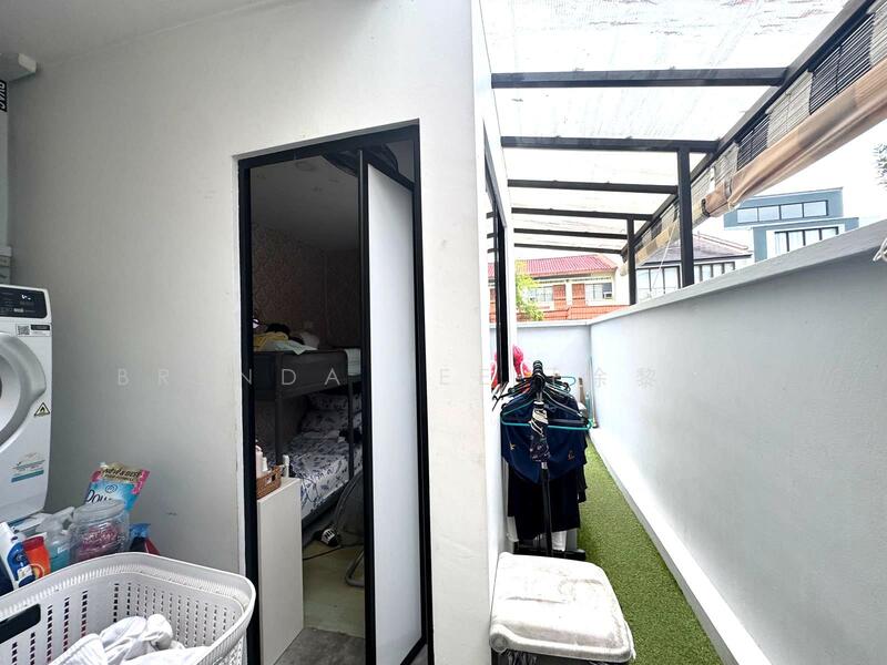 BRENDA ZEE ✧ 945O9938 ✧ Corner Terrace ✧ 1 km to RGPS & Nanyang Primary Corner Terrace For Sale at S$ 8,500,000 | PropertyGuru Singapore - Backyard