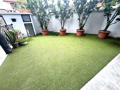 For Sale - BRENDA ZEE ✧ 945O9938 ✧ Corner Terrace ✧ 1 km to RGPS & Nanyang Primary