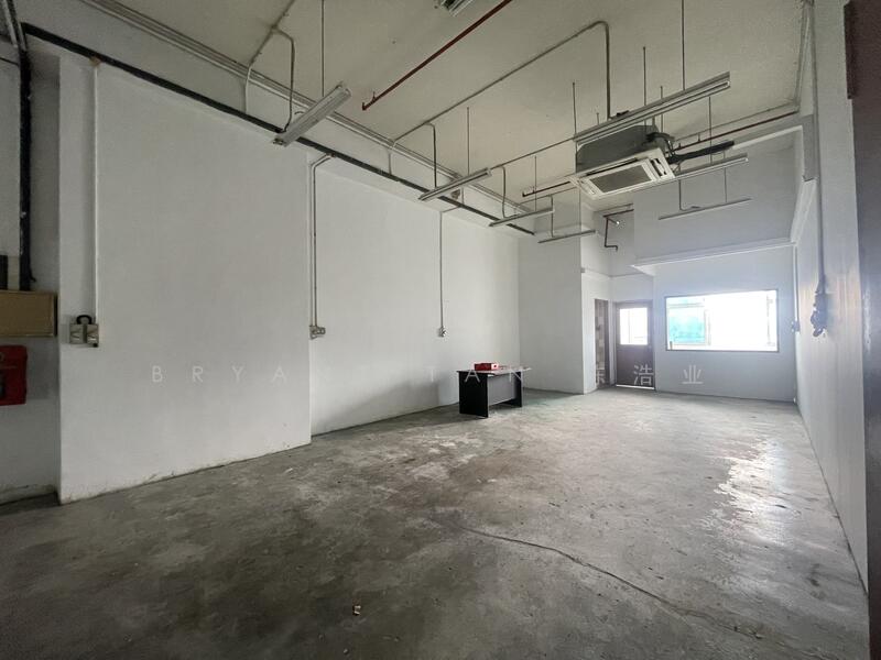Skytech Building, 2 Bukit Batok Street 24, 1,598 sqft, Light Industrial (B1) For Rent, by Bryant Tan 陈浩业, 500042998 - CommercialGuru.com.sg