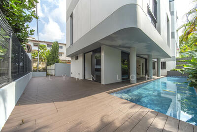 For Sale - ⭐️Brand New Luxury Detached House @ Grove Drive⭐️