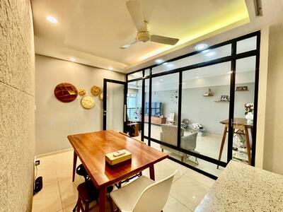 For Sale - 389 Bukit Batok West Avenue 5