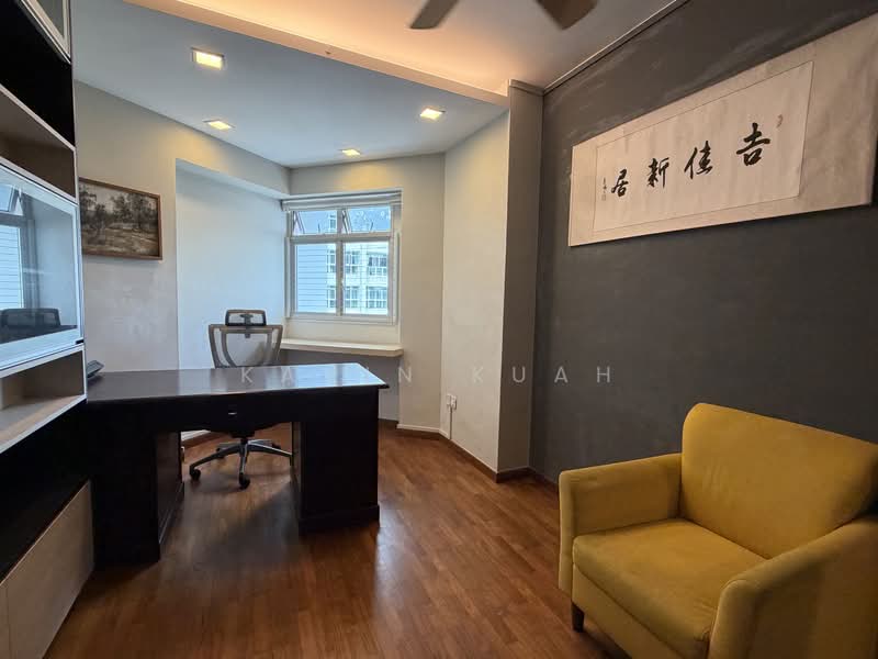 389 Bukit Batok West Avenue 5, 389 Bukit Batok West Avenue 5, 4 Bedrooms, 1,270 sqft, HDB Flat For Sale, by Kavin Kuah, 500043102 - Study - PropertyGuru.com.sg