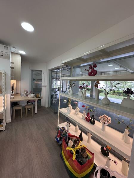 HDB Ground Floor Shop in Telok Blangah Rise, Telok Blangah Rise, Kampong Bahru Road, Lower Delta Road, 250 sqft, Shop / Shophouse For Rent, by Daniel Tan - 陈振宏, 500043155 - Interior - CommercialGuru.com.sg