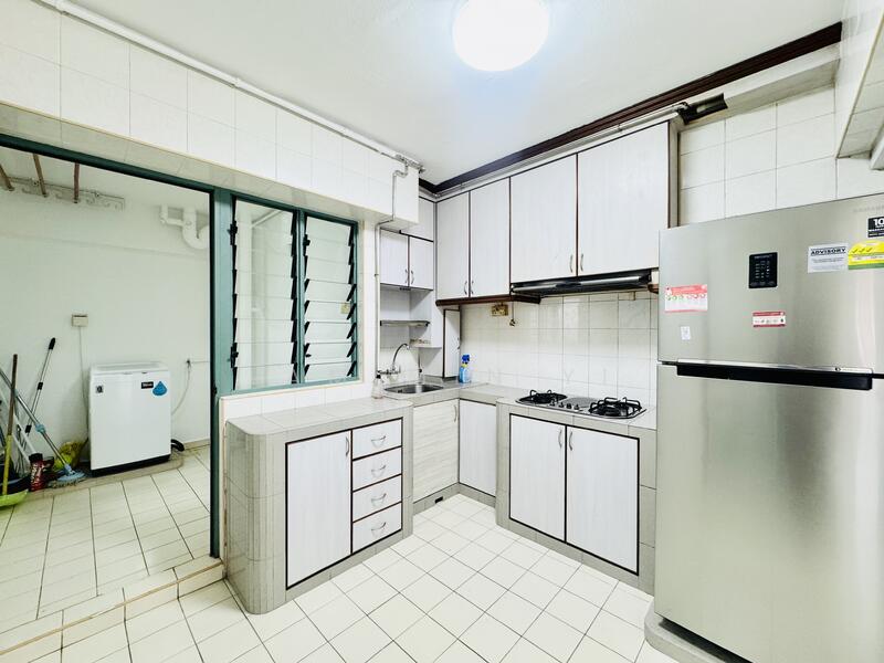 450 Choa Chu Kang Avenue 4, 450 Choa Chu Kang Avenue 4, 3 Bedrooms, 1,087 sqft, HDB Flat For Rent, by Lam Min Yi, 500043234 - Kitchen - PropertyGuru.com.sg