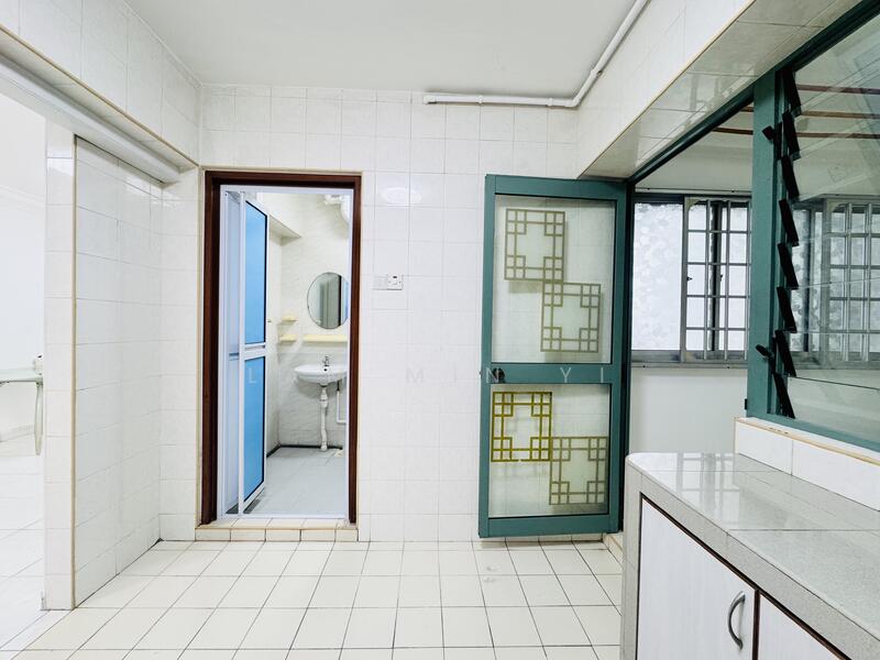 450 Choa Chu Kang Avenue 4, 450 Choa Chu Kang Avenue 4, 3 Bedrooms, 1,087 sqft, HDB Flat For Rent, by Lam Min Yi, 500043234 - Bathroom - PropertyGuru.com.sg