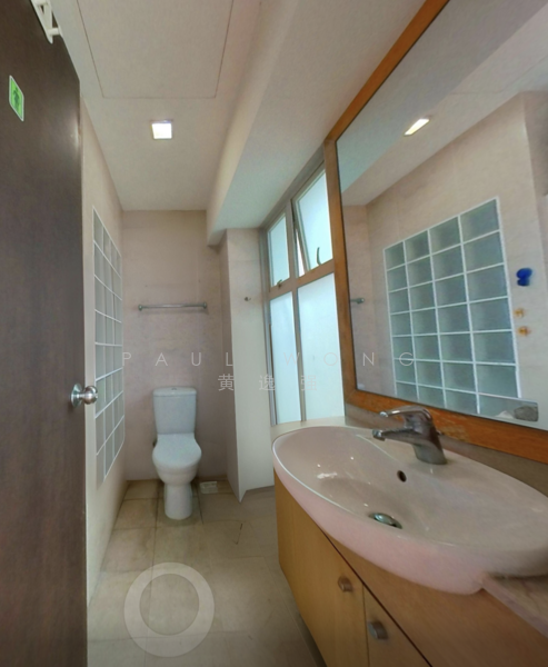 Junior Master Bathroom Level 3