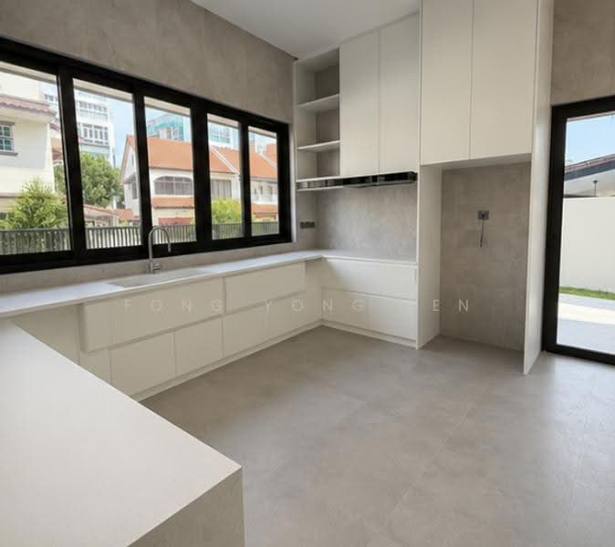 Brand-New Elegant 4 Levels Semi D With Lift Access At Telok Kurau, Lorong G / Lorong H, East Coast / Marine Parade, 6 Bedrooms, 5,765 sqft, Semi-Detached House For Sale, by Fong Yong Ten, 500043299 - Kitchen - PropertyGuru.com.sg