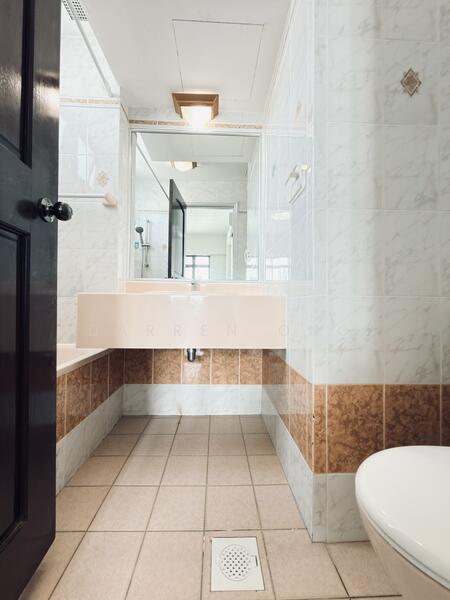 Hume Park I Condominium For Sale at S$ 2,550,000 | PropertyGuru Singapore