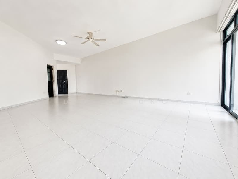 Hume Park I, 1 Hume Avenue, 3 Bedrooms, 1,356 sqft, Condominium For Sale, by Darren Ong, 500043320 - Living Room - PropertyGuru.com.sg
