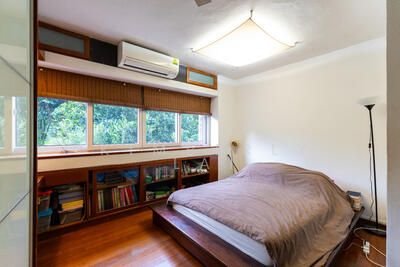 For Sale - 1km to Pei Tong & Henry Park Pri, large 1,900sqft 3 bed convertible to 4 bed.