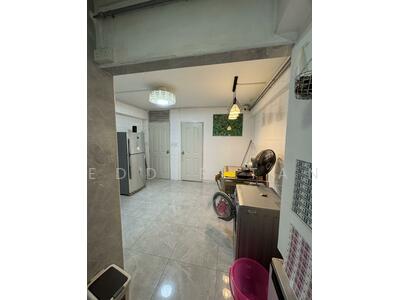 For Sale - 4B Saint George's Lane