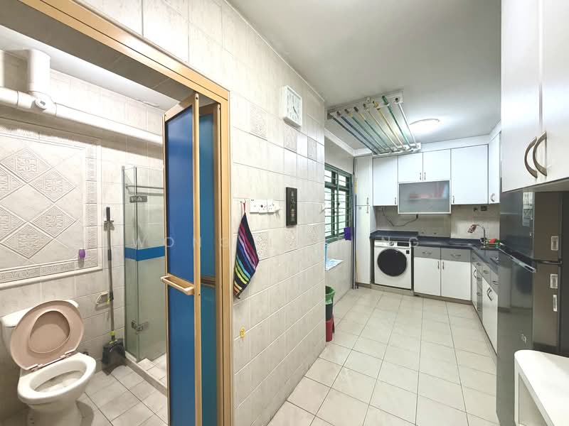 686A Woodlands Drive 73, 686A Woodlands Drive 73, 3 Bedrooms, 1,227 sqft, HDB Flat For Sale, by Wong Li Ting, 500043373 - Bathroom - PropertyGuru.com.sg
