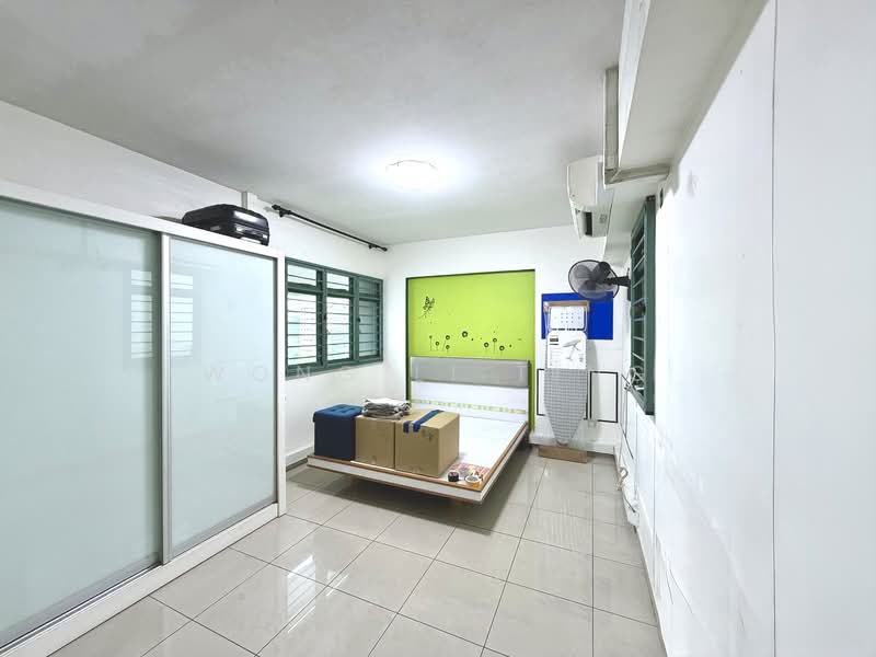 686A Woodlands Drive 73, 686A Woodlands Drive 73, 3 Bedrooms, 1,227 sqft, HDB Flat For Sale, by Wong Li Ting, 500043373 - Bedroom - PropertyGuru.com.sg