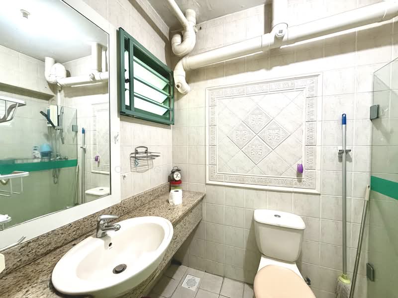 686A Woodlands Drive 73, 686A Woodlands Drive 73, 3 Bedrooms, 1,227 sqft, HDB Flat For Sale, by Wong Li Ting, 500043373 - Bathroom - PropertyGuru.com.sg