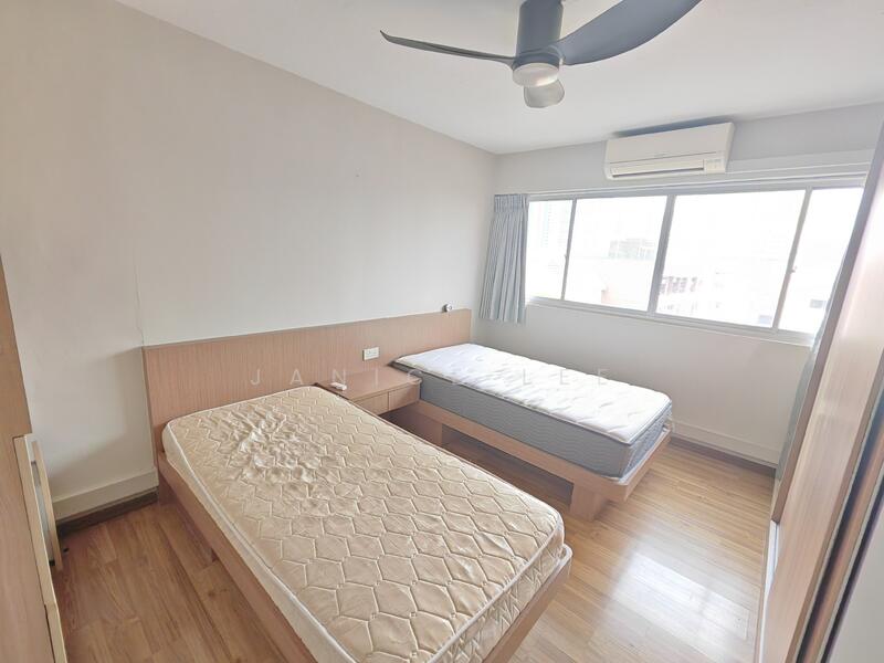 685 Race Course Road HDB Flat For Sale at S$ 560,000 | PropertyGuru Singapore - Bedroom