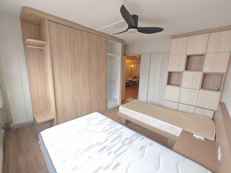 685 Race Course Road HDB Flat For Sale at S$ 560,000 | PropertyGuru Singapore - Bedroom