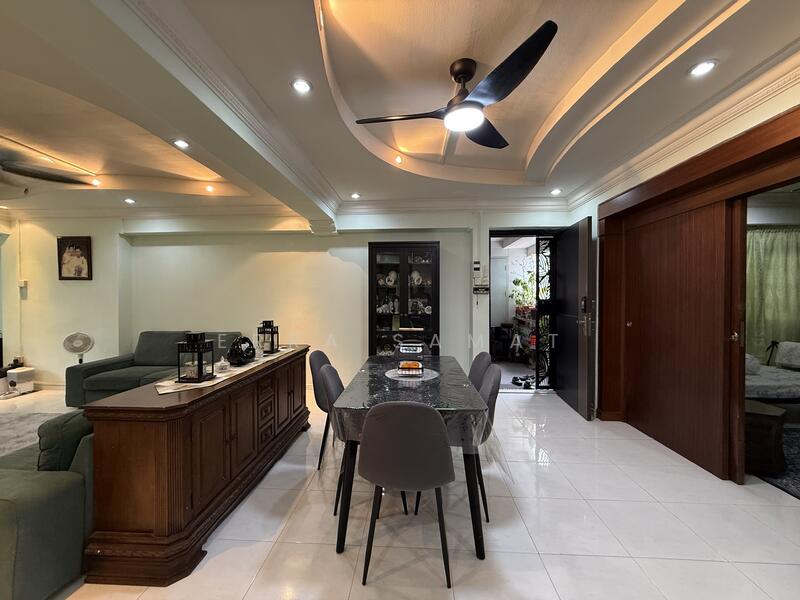 For Sale - 349 Tampines Street 33