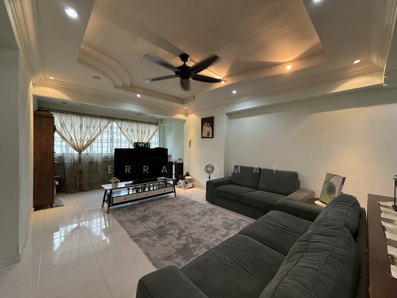 For Sale - 349 Tampines Street 33