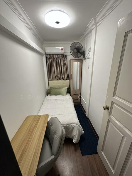 Barossa Gardens, Pasir Panjang Road, Room Rental, 100 sqft, Terraced House For Rent, by Edmund Choo, 500043431 - Bedroom - PropertyGuru.com.sg