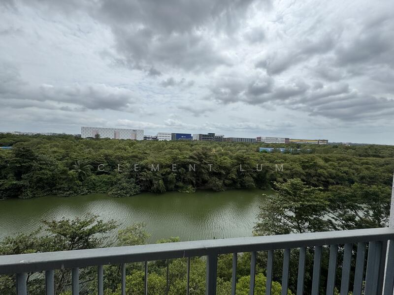 Kingsford Waterbay Condominium For Sale at S$ 1,050,000 | PropertyGuru Singapore